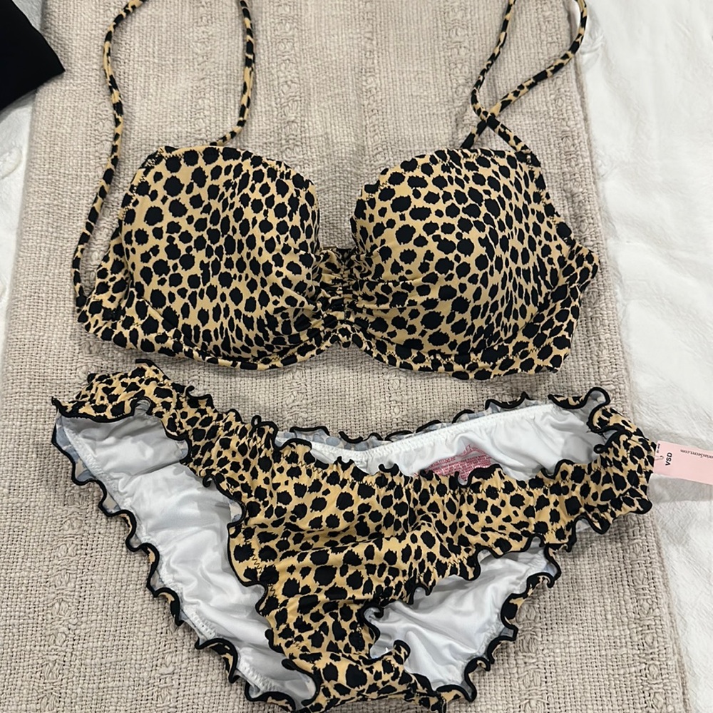 Victoria’s Secret leopard bathing suit NWT